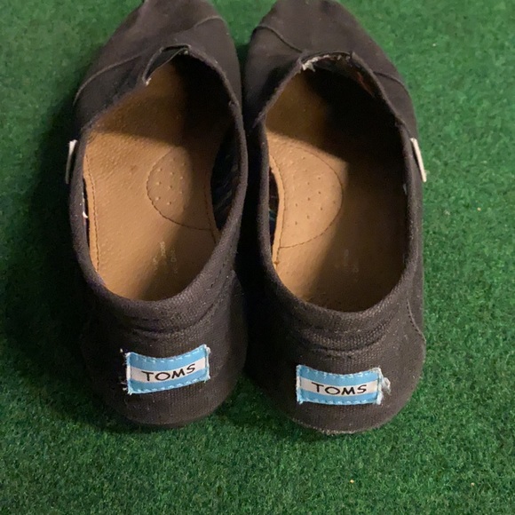 Black Toms size 8.5 - Picture 4 of 5